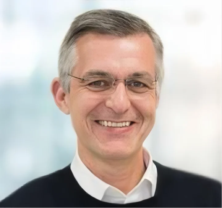 蒂莫西·洛温格